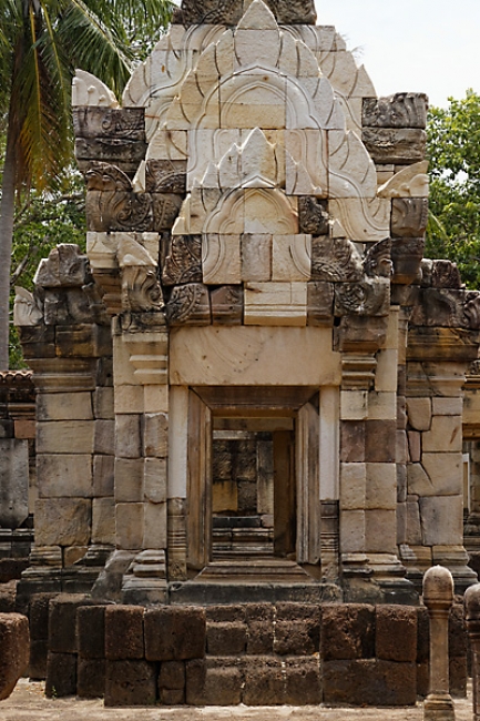 29-Prasat Sdok Kok Thom (2013)-085